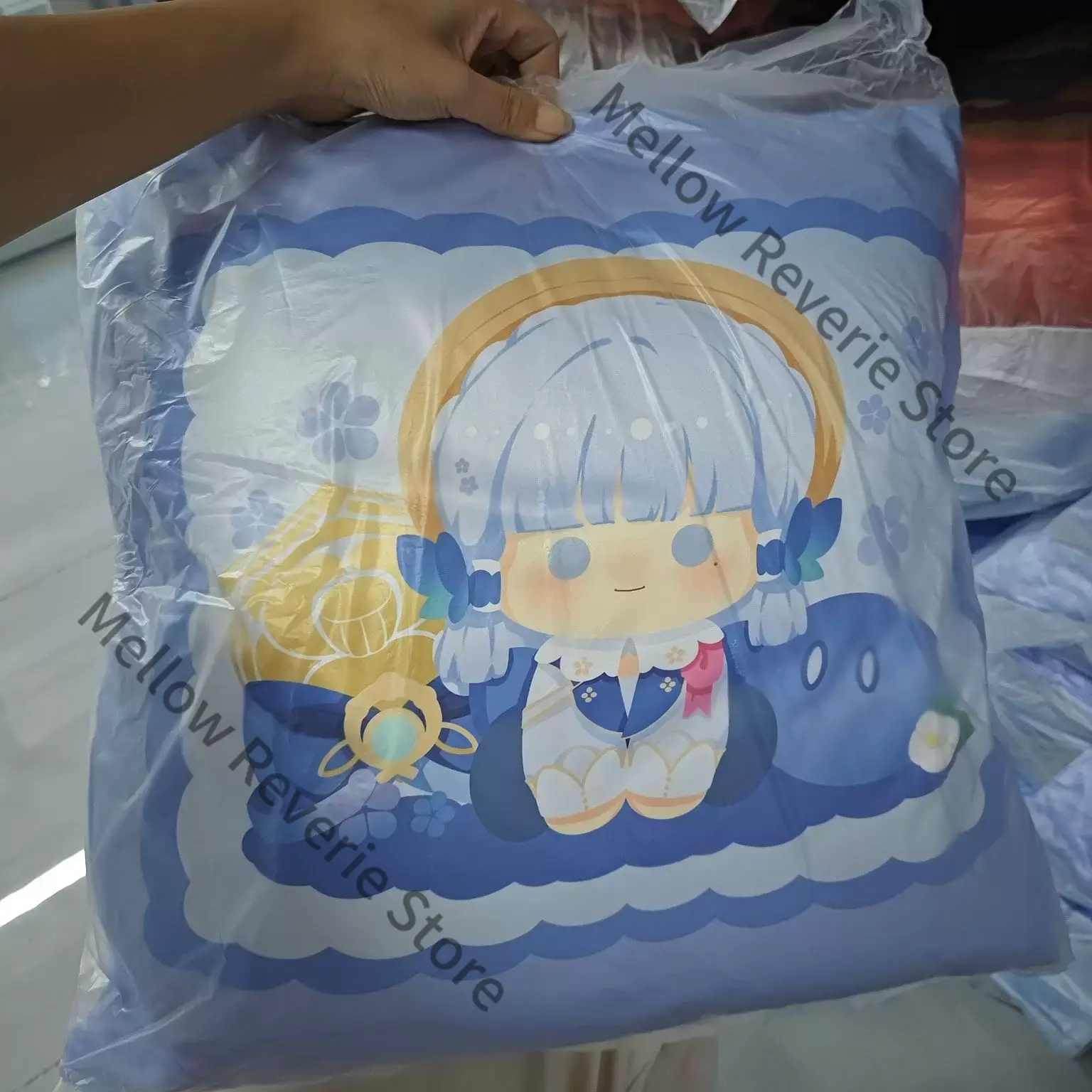 Genshin Impact Furina Scaramou – Throw Pillow Bewertung und Preis
