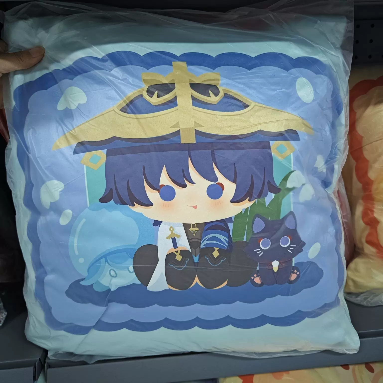 Genshin Impact Furina Scaramou – Throw Pillow Bewertung und Preis